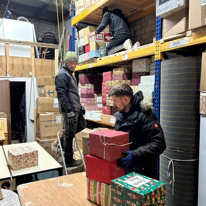 Verladung der Weihnachtsgeschenke – Foto 18