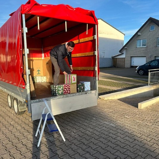 Verladung der Weihnachtsgeschenke – Foto 26