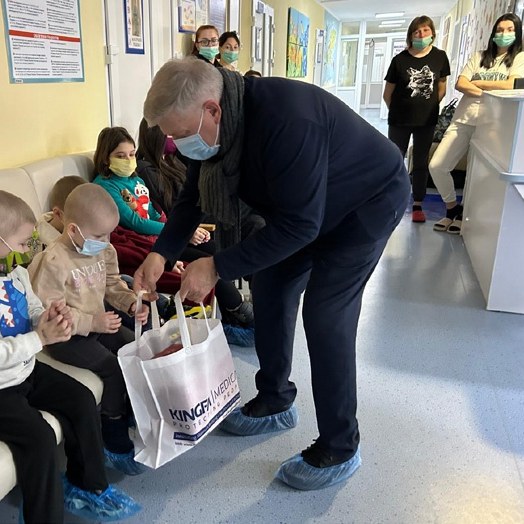 Besuch der onkologischen Abteilung im Krankenhaus von Tscherkassy