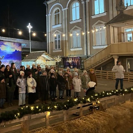 Weihnachtsfeier auf dem Gemeindegelände mit eingeladenen Nicht-Gläubigen